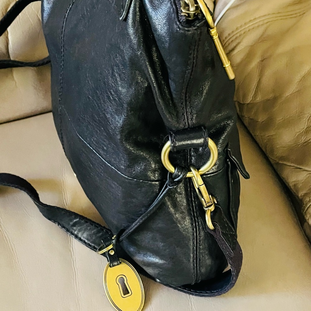 Authentic fossil crossbody purse - Picture 5 of 16